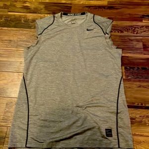 Nike Pro Men’s tank top size M